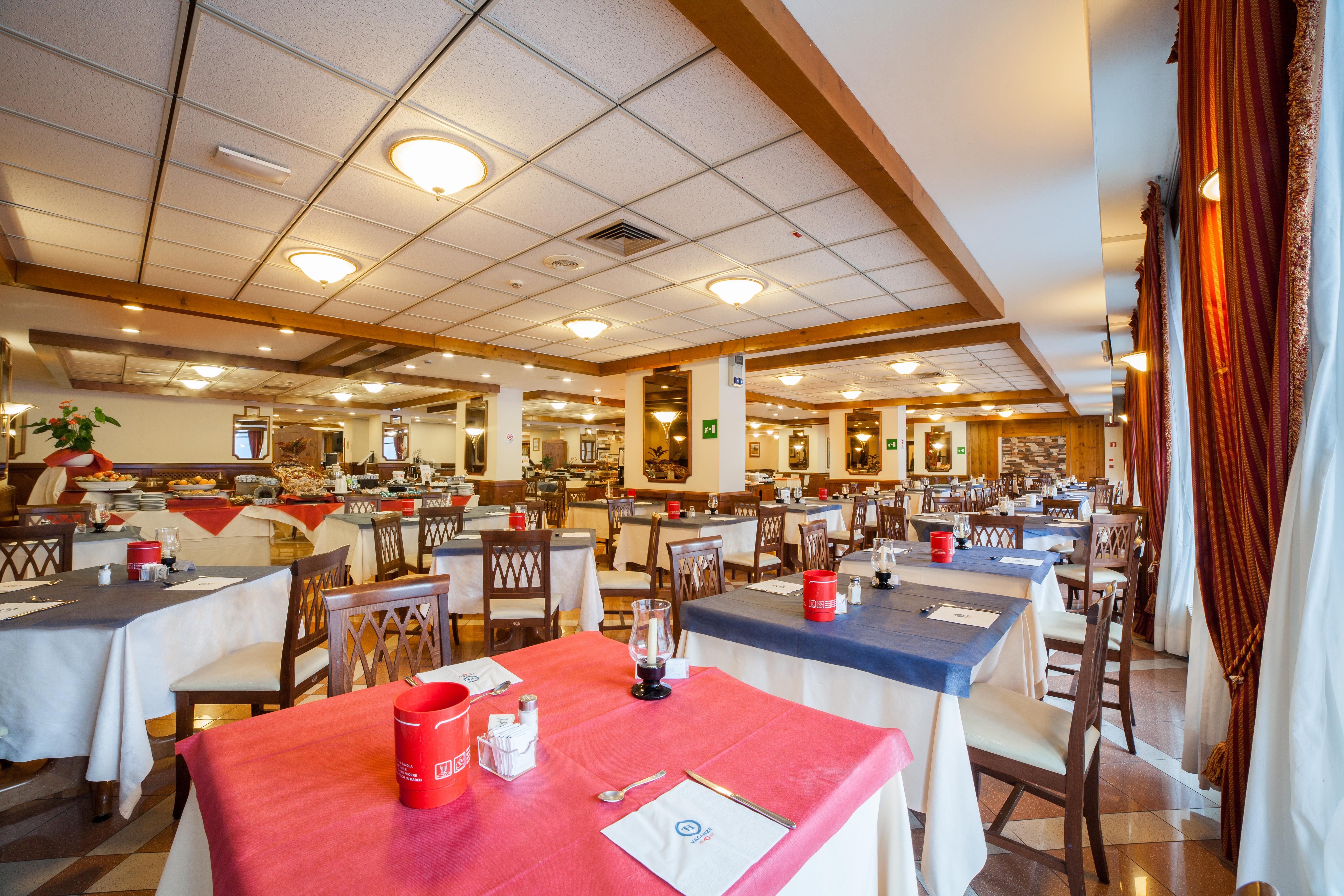 Th La Thuile - Planibel Hotel Екстериор снимка