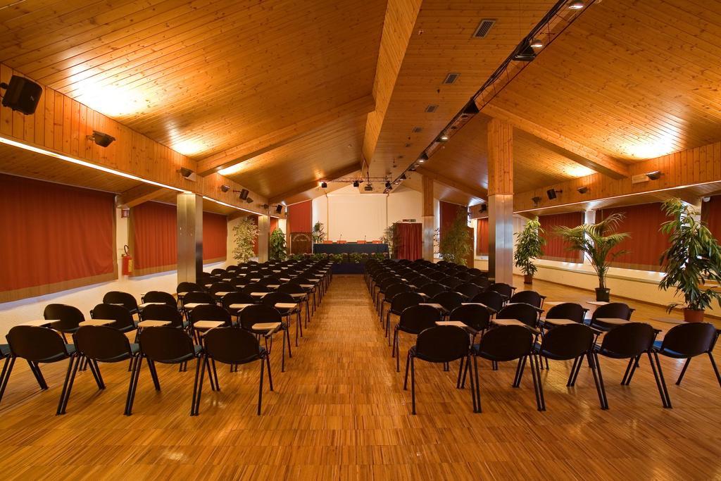 Th La Thuile - Planibel Hotel Екстериор снимка
